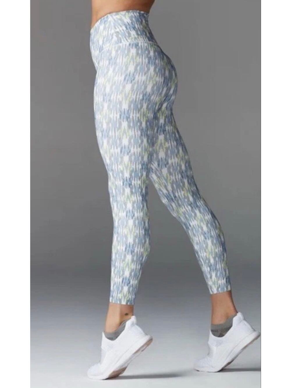 Tavi Active High Waisted 7/8 Leggings blue and white "Ikat" design small